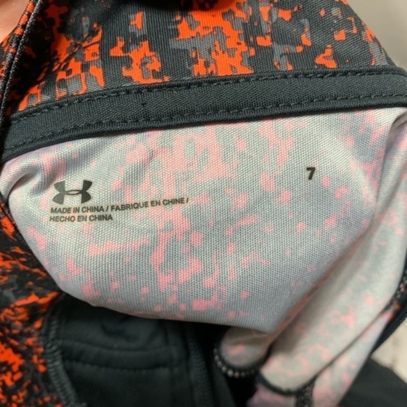 UA Half Zip Pullover - Picture 6 of 7